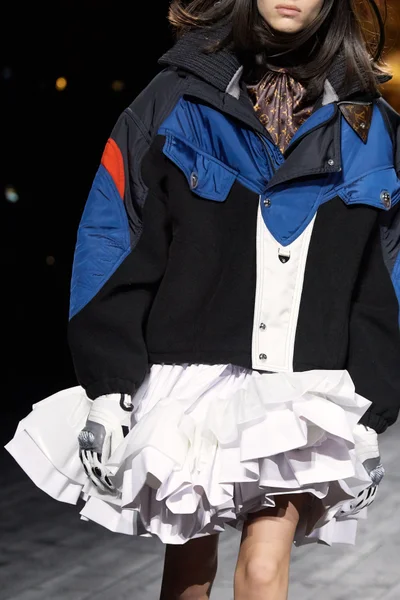 Look 5